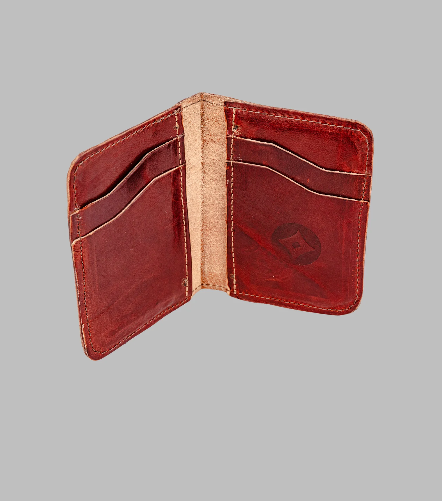 Minimalist Leather Wallet - Image 5